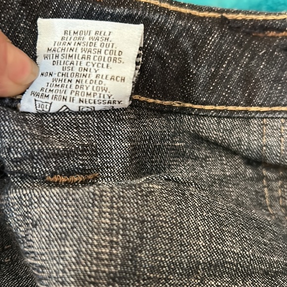 Vintage Bongo Jean shorts size 11 - Picture 8 of 9